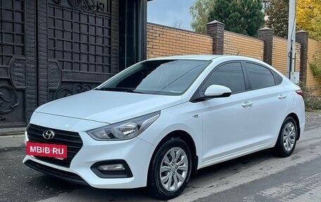 Hyundai Solaris II рестайлинг, 2018 год, 1 250 000 рублей, 2 фотография