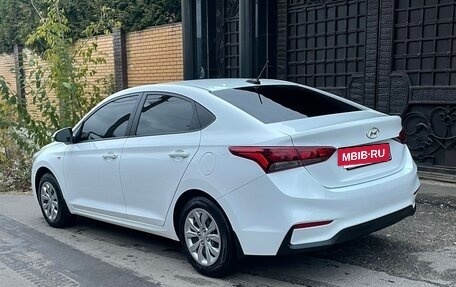 Hyundai Solaris II рестайлинг, 2018 год, 1 250 000 рублей, 6 фотография