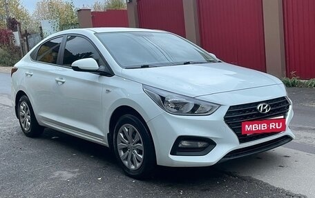 Hyundai Solaris II рестайлинг, 2018 год, 1 250 000 рублей, 3 фотография