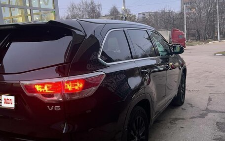 Toyota Highlander III, 2014 год, 2 710 000 рублей, 4 фотография