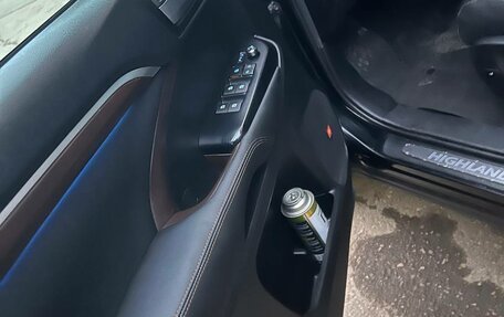 Toyota Highlander III, 2014 год, 2 710 000 рублей, 7 фотография