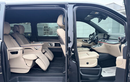 Mercedes-Benz V-Класс, 2025 год, 14 690 000 рублей, 18 фотография