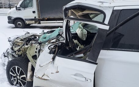 Mitsubishi Outlander III рестайлинг 3, 2019 год, 1 050 000 рублей, 3 фотография