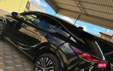 Lexus RX IV рестайлинг, 2023 год, 9 200 000 рублей, 2 фотография