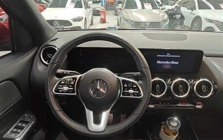 Mercedes-Benz GLA, 2020 год, 2 350 000 рублей, 11 фотография