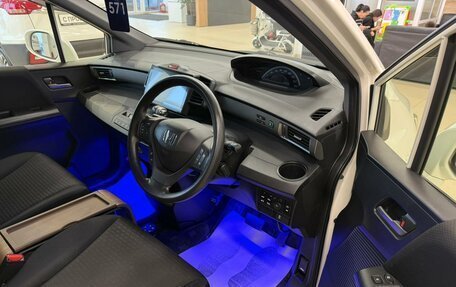 Honda Freed I, 2012 год, 1 279 000 рублей, 10 фотография