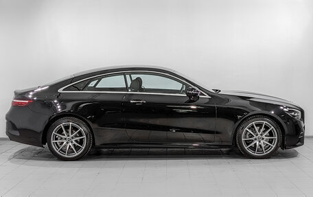 Mercedes-Benz E-Класс, 2021 год, 6 150 000 рублей, 4 фотография
