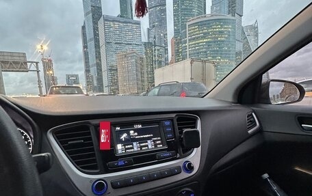 Hyundai Solaris II рестайлинг, 2018 год, 1 170 000 рублей, 4 фотография