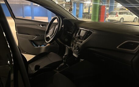 Hyundai Solaris II рестайлинг, 2018 год, 1 170 000 рублей, 10 фотография