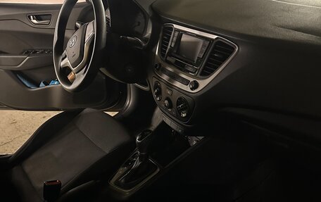 Hyundai Solaris II рестайлинг, 2018 год, 1 170 000 рублей, 9 фотография