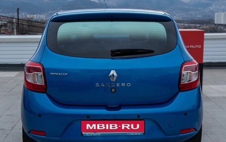 Renault Sandero II рестайлинг, 2014 год, 875 000 рублей, 2 фотография
