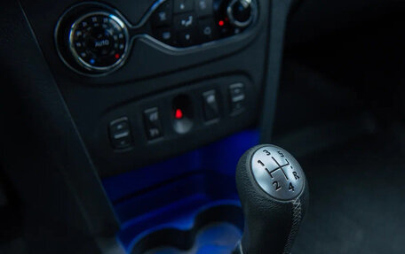 Renault Sandero II рестайлинг, 2014 год, 875 000 рублей, 12 фотография