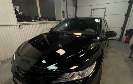 Toyota Camry, 2021 год, 3 920 000 рублей, 8 фотография
