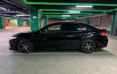 Toyota Camry, 2021 год, 3 920 000 рублей, 4 фотография