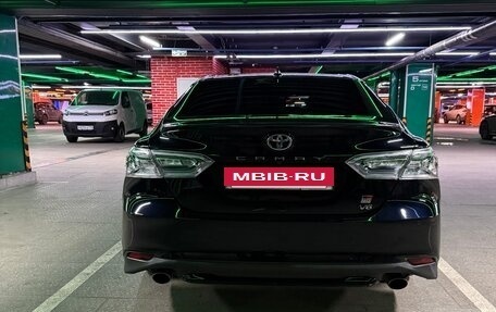 Toyota Camry, 2021 год, 3 920 000 рублей, 5 фотография