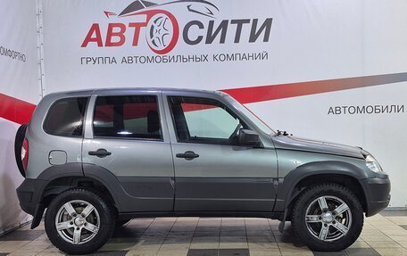 Chevrolet Niva I рестайлинг, 2018 год, 757 000 рублей, 8 фотография