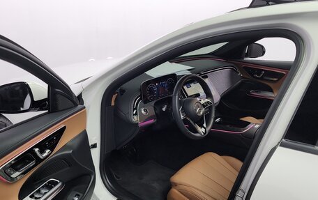 Mercedes-Benz E-Класс, 2024 год, 6 090 000 рублей, 10 фотография