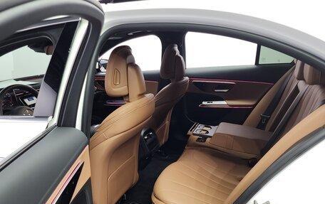 Mercedes-Benz E-Класс, 2024 год, 6 090 000 рублей, 11 фотография