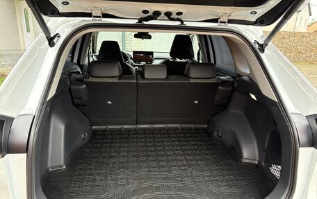 Toyota RAV4, 2024 год, 3 950 000 рублей, 10 фотография