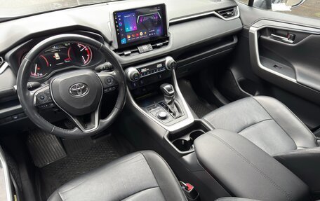 Toyota RAV4, 2020 год, 3 470 000 рублей, 16 фотография