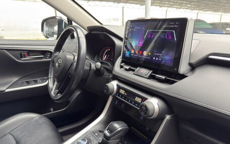 Toyota RAV4, 2020 год, 3 470 000 рублей, 14 фотография