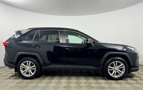 Toyota RAV4, 2021 год, 3 765 000 рублей, 8 фотография