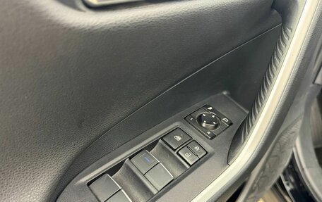 Toyota RAV4, 2021 год, 3 765 000 рублей, 10 фотография