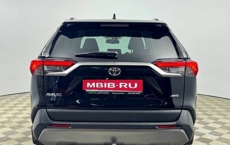 Toyota RAV4, 2021 год, 3 765 000 рублей, 6 фотография