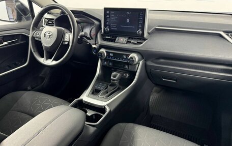 Toyota RAV4, 2021 год, 3 765 000 рублей, 19 фотография