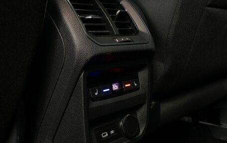 Volkswagen Tiguan II, 2021 год, 2 588 400 рублей, 10 фотография