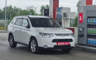Mitsubishi Outlander III рестайлинг 3, 2012 год, 1 700 000 рублей, 1 фотография