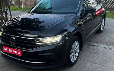 Volkswagen Tiguan II, 2020 год, 2 500 000 рублей, 1 фотография