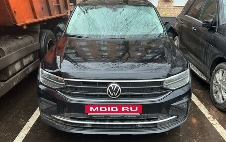 Volkswagen Tiguan II, 2020 год, 2 500 000 рублей, 7 фотография