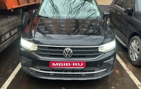 Volkswagen Tiguan II, 2020 год, 2 500 000 рублей, 8 фотография