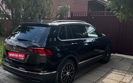 Volkswagen Tiguan II, 2020 год, 2 500 000 рублей, 5 фотография