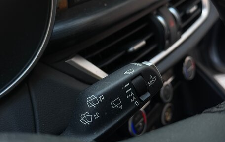 Alfa Romeo Stelvio, 2017 год, 3 000 000 рублей, 14 фотография