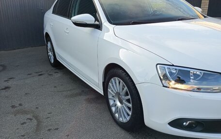 Volkswagen Jetta VI, 2013 год, 965 000 рублей, 5 фотография
