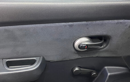 Nissan Versa I, 2010 год, 530 000 рублей, 14 фотография