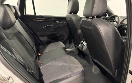 Volkswagen Tiguan, 2025 год, 4 750 000 рублей, 30 фотография