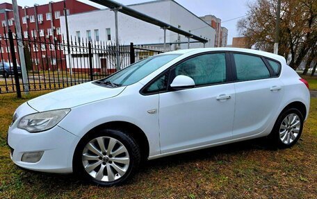 Opel Astra J, 2011 год, 595 000 рублей, 6 фотография