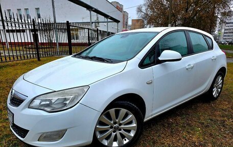 Opel Astra J, 2011 год, 595 000 рублей, 5 фотография