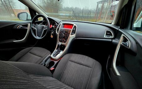 Opel Astra J, 2011 год, 595 000 рублей, 14 фотография