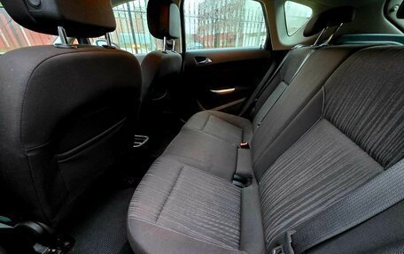 Opel Astra J, 2011 год, 595 000 рублей, 22 фотография