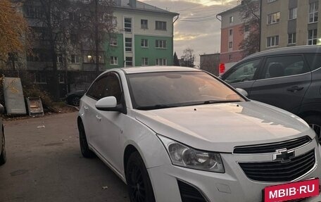 Chevrolet Cruze II, 2013 год, 650 000 рублей, 3 фотография