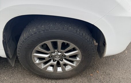 Toyota Land Cruiser Prado 150 рестайлинг 2, 2017 год, 6 000 000 рублей, 2 фотография