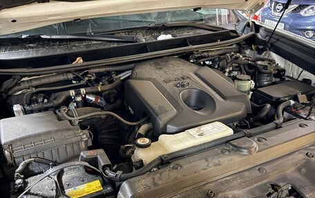 Toyota Land Cruiser Prado 150 рестайлинг 2, 2017 год, 6 000 000 рублей, 8 фотография