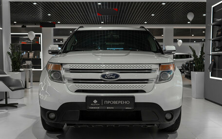 Ford Explorer VI, 2013 год, 1 900 000 рублей, 3 фотография