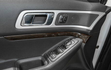 Ford Explorer VI, 2013 год, 1 900 000 рублей, 21 фотография