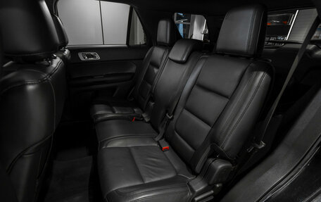 Ford Explorer VI, 2013 год, 1 850 000 рублей, 13 фотография