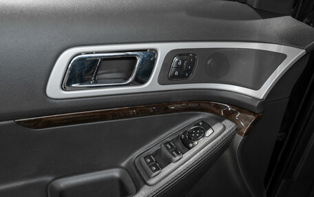 Ford Explorer VI, 2013 год, 1 850 000 рублей, 21 фотография